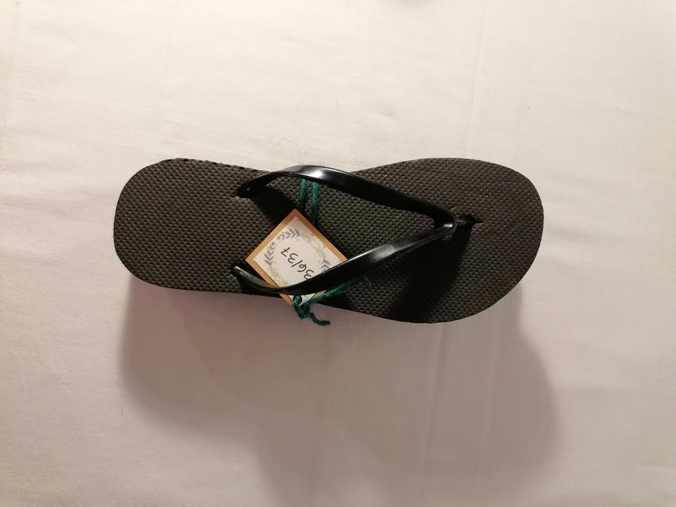 Flip Flop, schwarz, pink (Größen: 36,37,38,39,40,41) in Quellendorf