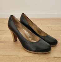 Gabor Pumps Gr. 5,5 = 39 NEU High Heels schwarz Lederschuhe München - Bogenhausen Vorschau