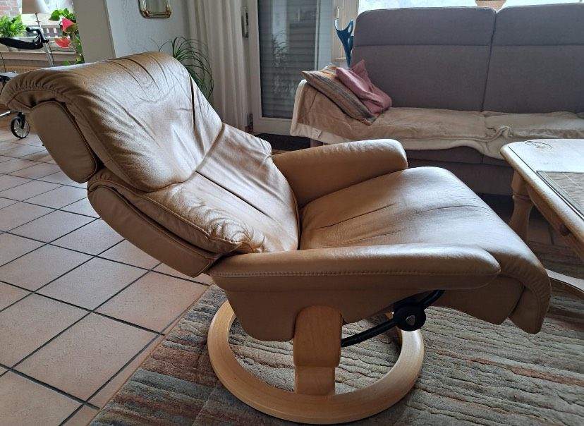 Stressless Sessel XXL mit Hocker in Kreuzau