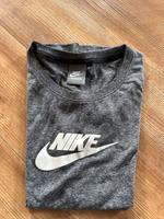 Nike Sportswear Shirt Gr M Niedersachsen - Stade Vorschau