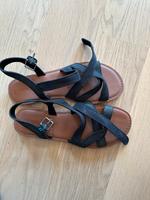 NEU!! TOMS Sandalen Gr. 38 Kr. München - Höhenkirchen-Siegertsbrunn Vorschau