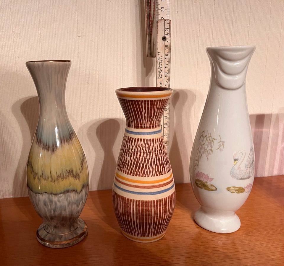 Mehrere kleine, mittelgroße Vasen, diverse Formen+Farben ab 6€/Sk in Schweinfurt