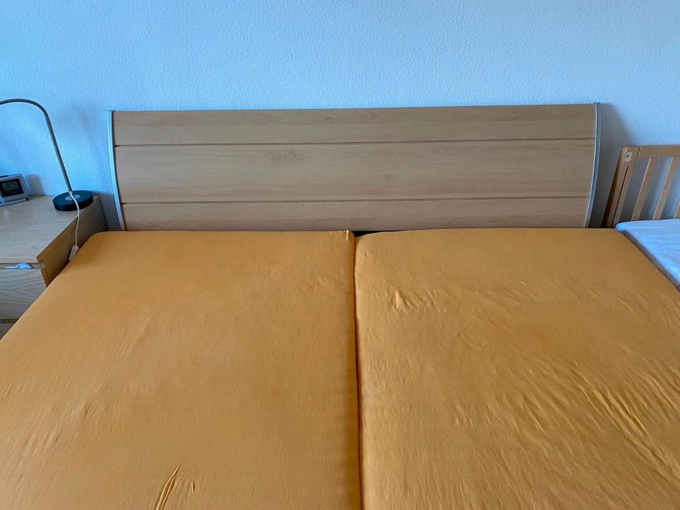Bettgestell für 2m x 2m Bett inkl. Lattenrost in Stuttgart