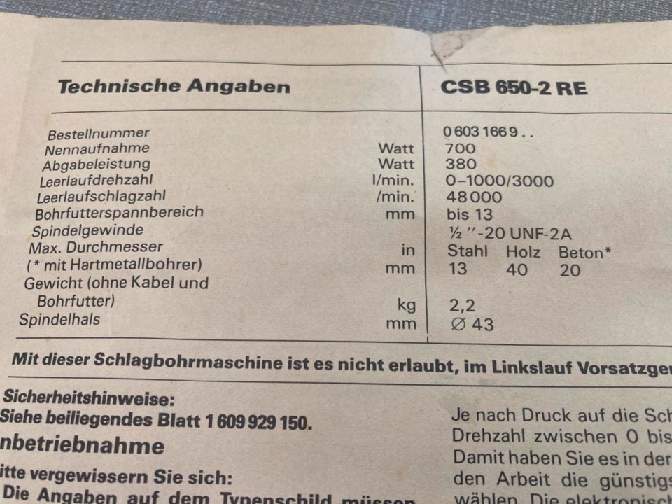 Bosch -  Schlagbohrmaschine mit Koffer in Bühl