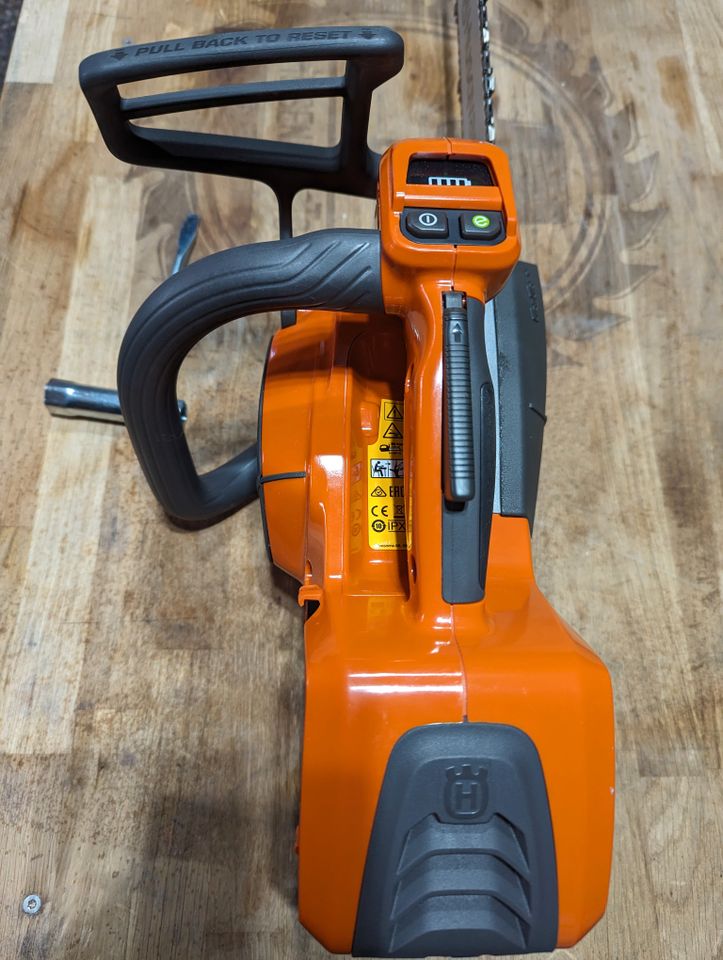 Husqvarna Akku-Top Handle Säge T540iXP -solo- in Neuenhagen