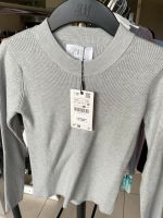 Zara Langarm Pulli schwarz oder grau -neu- Gr 152 (Preis p Stck) Nordrhein-Westfalen - Recklinghausen Vorschau