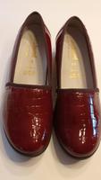 VitaForm Lackleder Schuhe Gr. 40 Neu mit Karton Aubing-Lochhausen-Langwied - Aubing Vorschau
