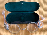 Bundeswehr/Militär Nickel Brille m. Bändern im Original Etui 70er Rheinland-Pfalz - Leiwen Vorschau