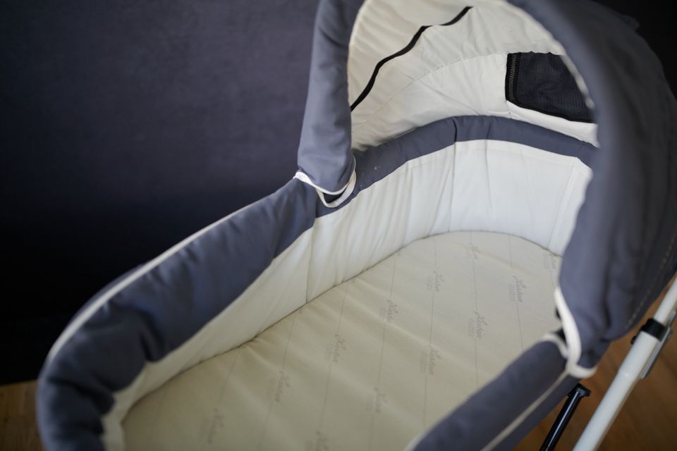 Neuwertiger Kinderwagen Hartan VIP GT + Babywanne+Zubehör in Bielefeld