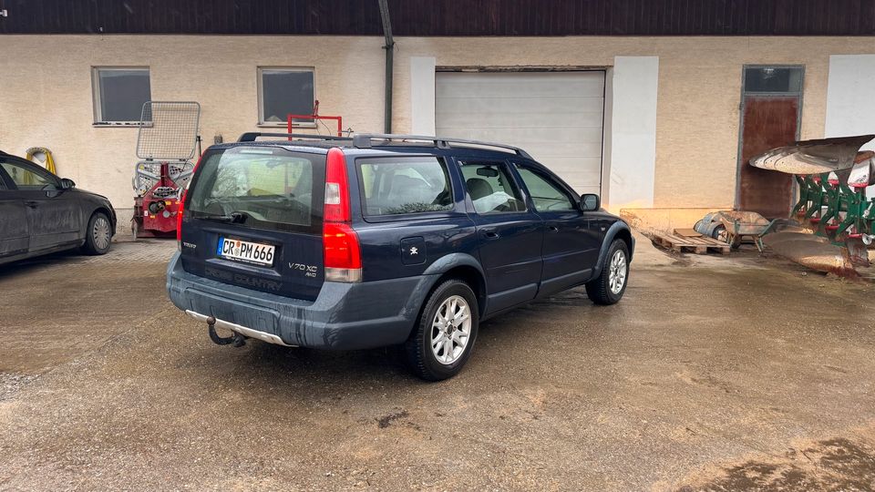 Volvo XC70 V70 2.4T Cross Country in Schwäbisch Hall