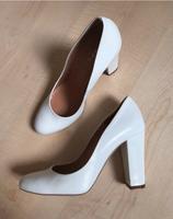 Esprit Pumps Leder Gr. 39 Nordrhein-Westfalen - Ratingen Vorschau