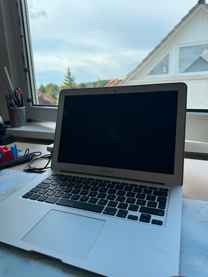 Mac Book Air 2017 in Potsdam