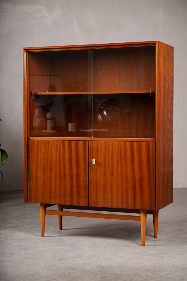 Vitrine Schrank Highboard 60er DDR Vintage Retro Kommode in Leipzig