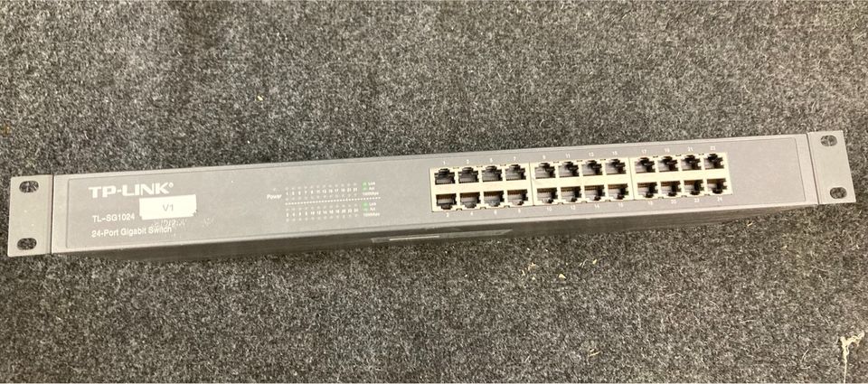 2x TP-Link 24 Port Gigabit Switch in Köthen (Anhalt)