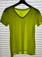 Nike Dri fit Sport Tshirt Größe m Nordrhein-Westfalen - Wülfrath Vorschau