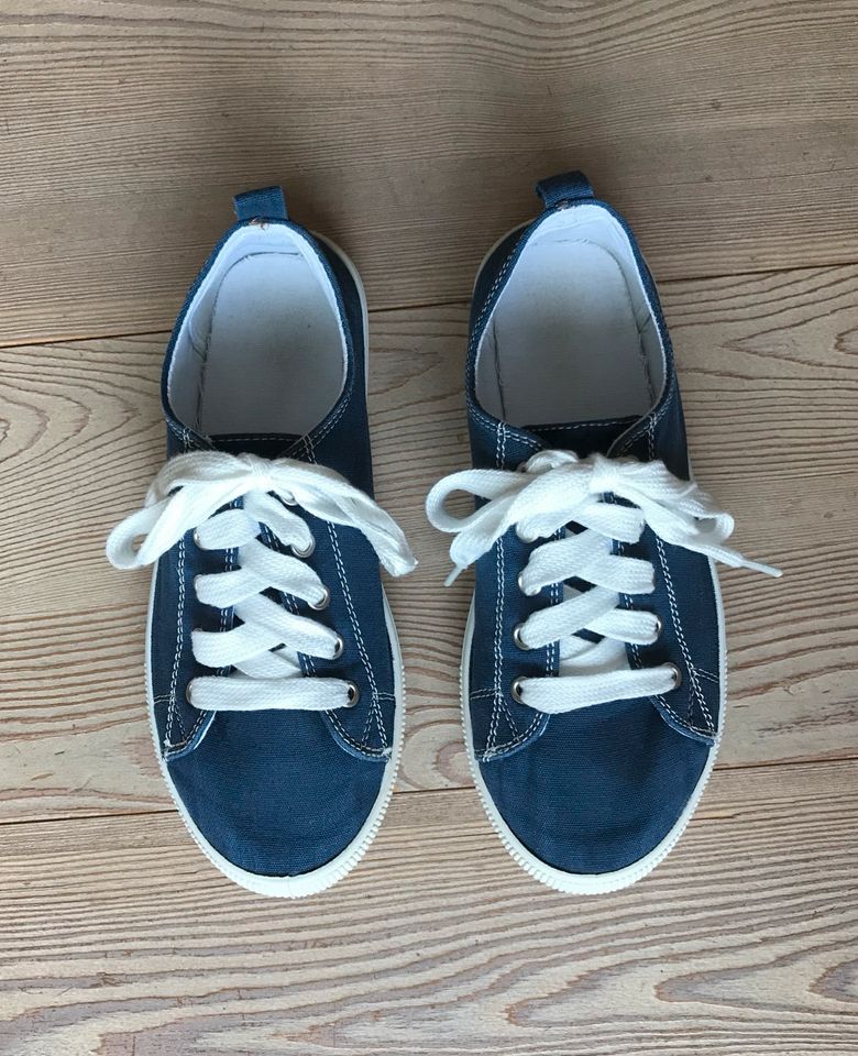 H&M Sneaker Schuhe Gr.34 dunkelblau in Eisenach