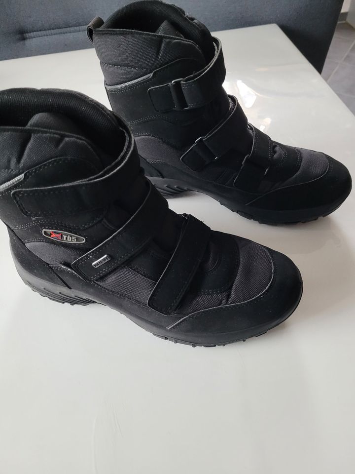 Neue Stiefel Winterstiefel Snowboots Manitu Polar schwarz Gr. 42 in Steinsfeld