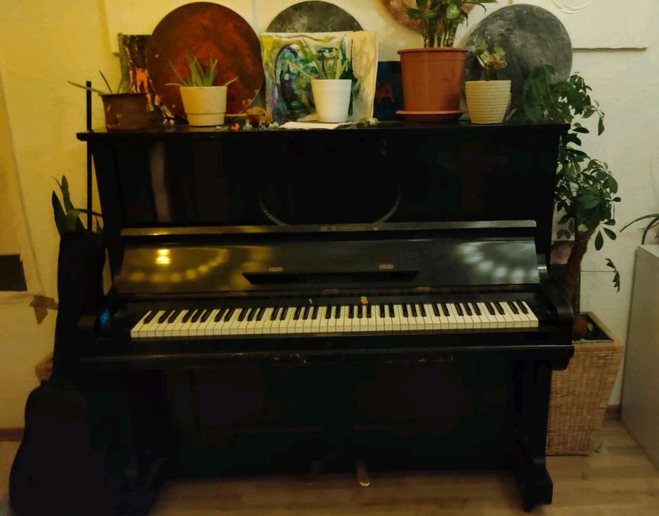 Piano / Klavier Liebmann in Berga/Elster
