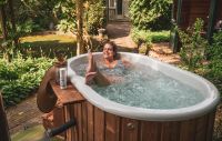 Hot Tub - Ducktub Ovalti / Badefasse / Badezuber / Whirlpool Nordrhein-Westfalen - Werdohl Vorschau