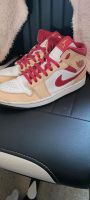 Air Jordan 1 Mid Beige White Red mit OVP Brandenburg - Altlandsberg Vorschau