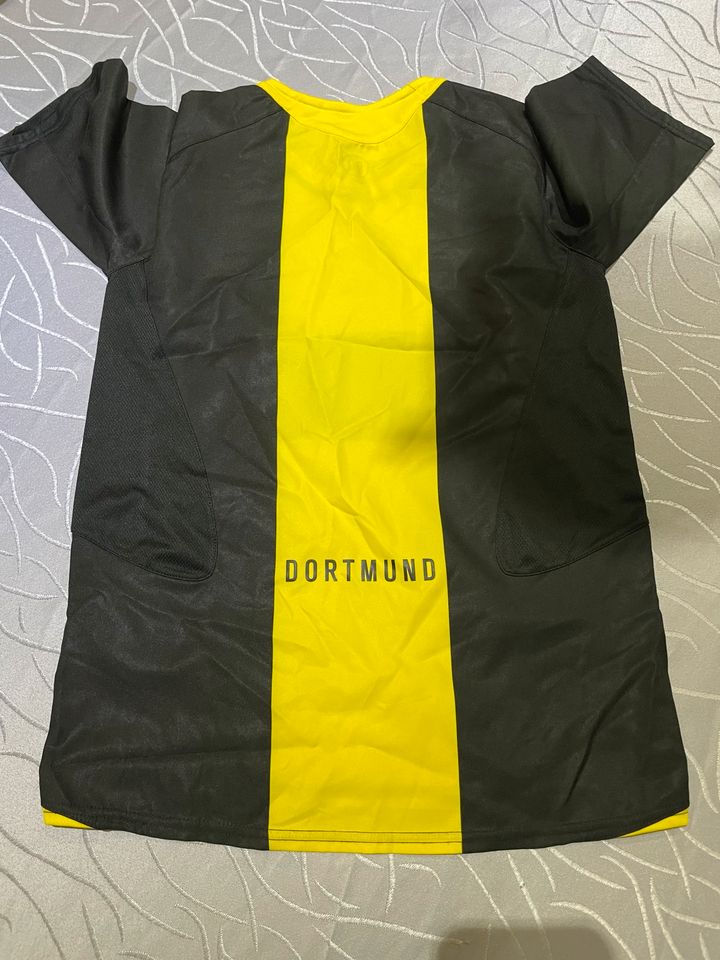 BVB, Tommy Hilfiger Gr 152 Lt Bilder in Dortmund