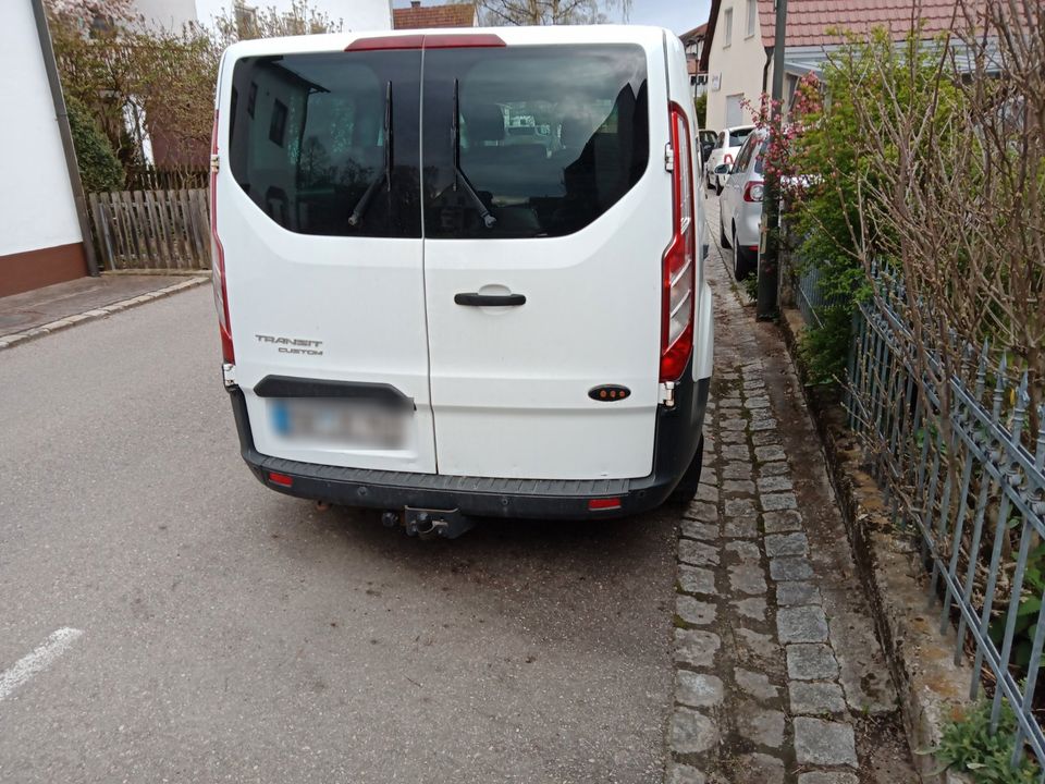 Ford Transit Custom 9 Sitzer Lang Radstand, AHK, neu Bremsen in Pfaffenhofen a.d. Ilm