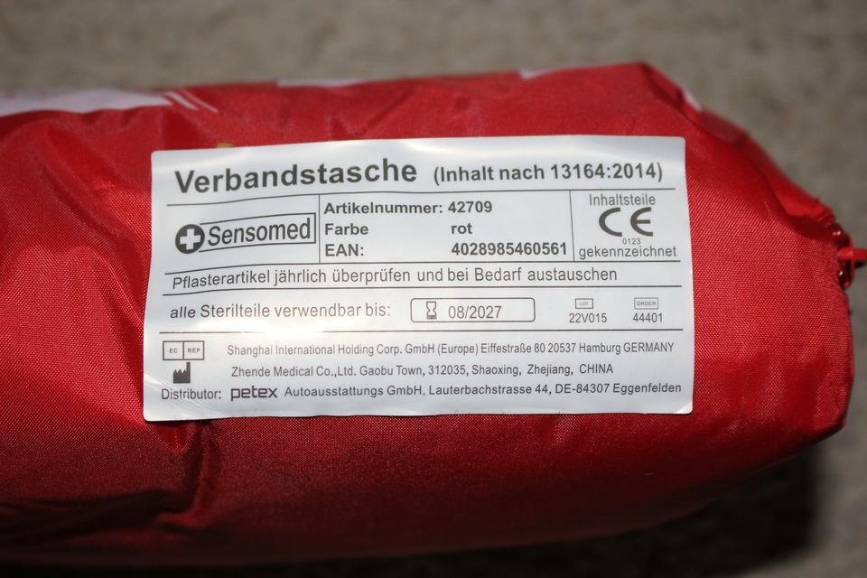 Verbandtasche, Abschleppöse, Reifenreparaturset, Warndreieck in Brandenburg an der Havel