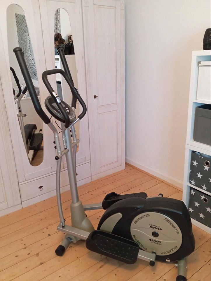 Crosstrainer/Ergometer EREMM 3880 von MARS Fitness in Celle