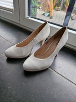 Buffalo girl High Heel weiß Gr 40 neuwertig Nordrhein-Westfalen - Kaarst Vorschau