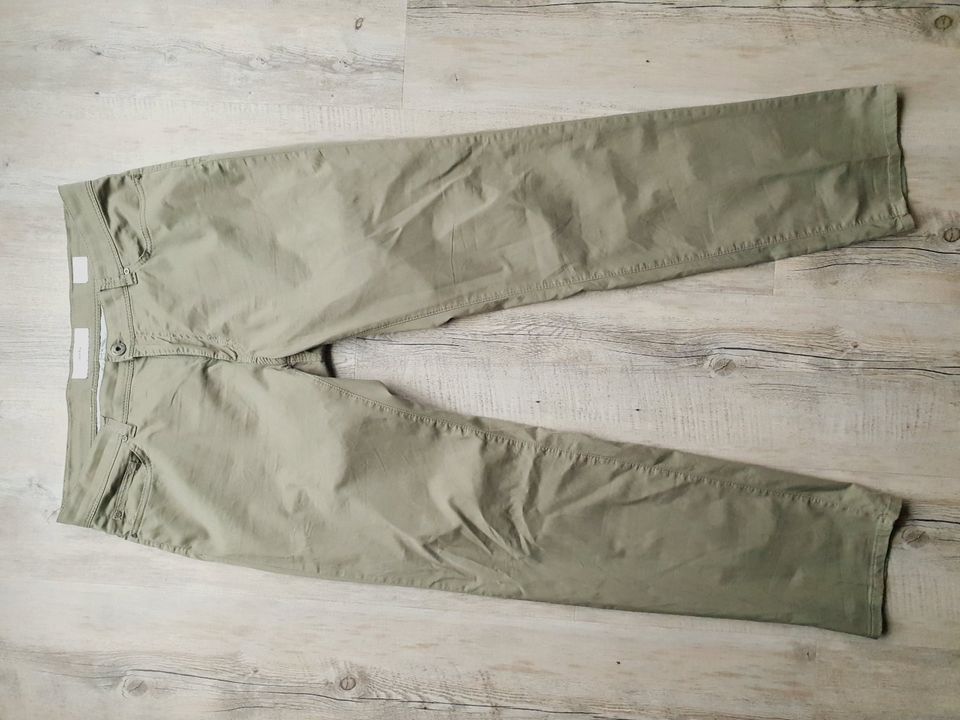 Brax Hose straight 35/32 Herren khaki grün Cadiz ultra light in Essen