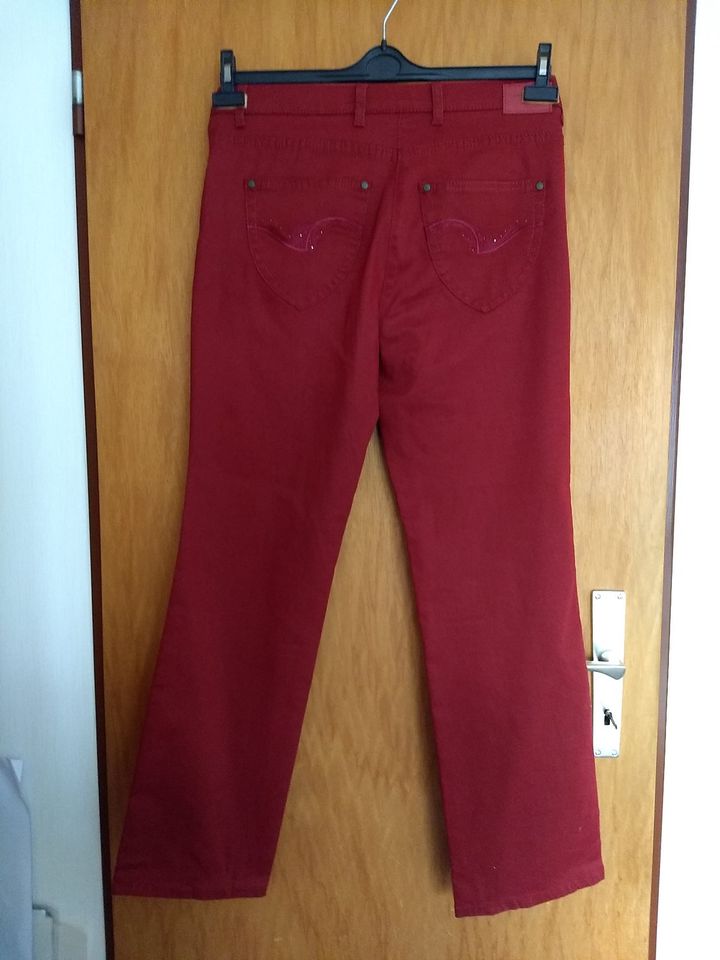 Jeanshose, Strechhose von RAPHAELA in Gr. 38/40 in Schwülper