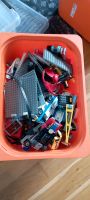 Lego Box mit Autos mit eine Feuerwehr Stadion  ( ohne die Box ) Nordrhein-Westfalen - Oberhausen Vorschau