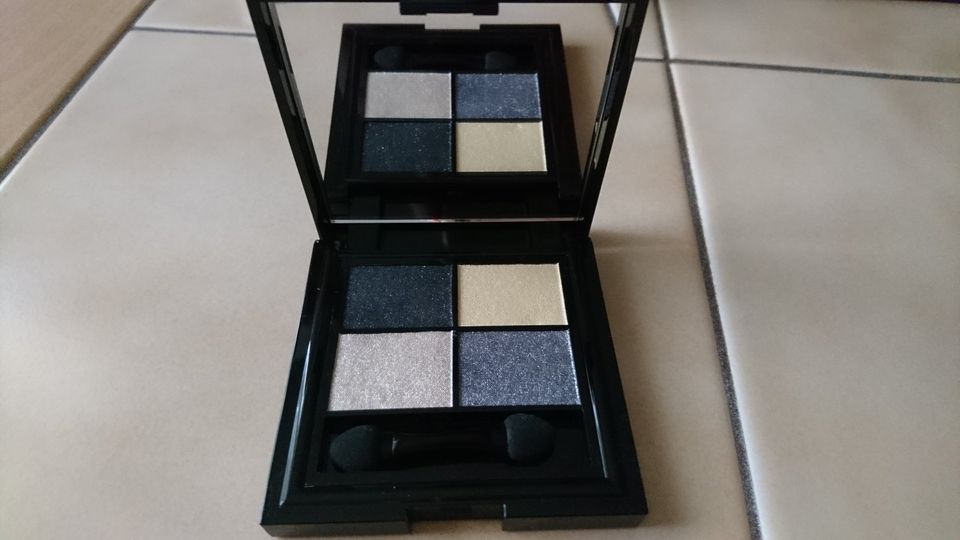 Bloss Eyeshadow Pallete Lidschatten Bloss In Glitter in Treuenbrietzen