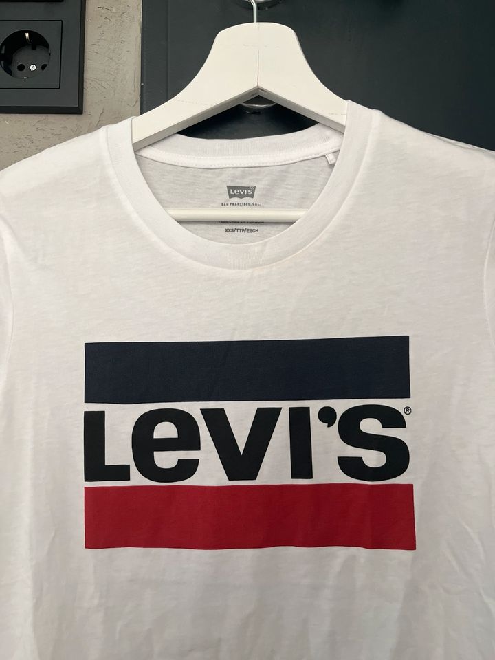 Levi’s Shirt Gr XXS in Stuttgart