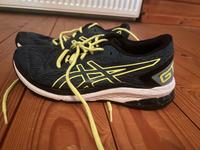 Turnschuhe Asics Größe 38 (fällt klein aus) Nordrhein-Westfalen - Rheine Vorschau