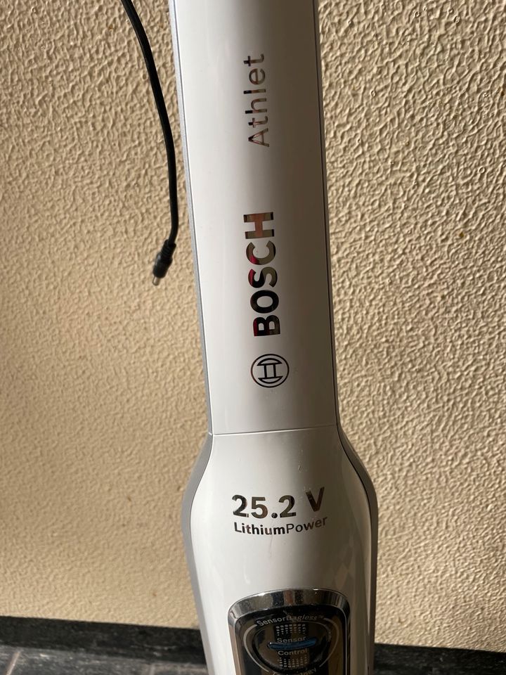 Bosch Akku-Staubsauger Athlet 25.2V in Erlangen