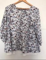 Bluse mit Blumen XXL Berlin - Reinickendorf Vorschau