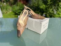 Peter Kaiser Gr.42 / 8 beige Slingpumps - nur anprobiert - Baden-Württemberg - Neuhausen Vorschau
