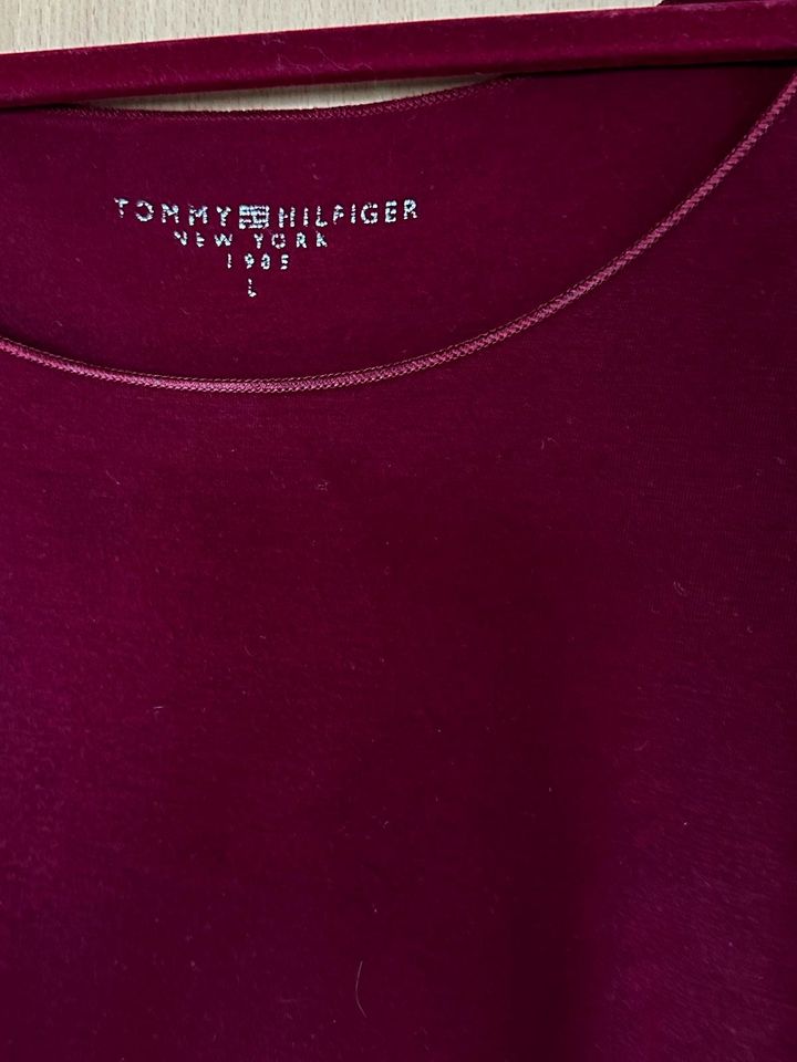 weinrotes Bordeaux rotes Tommy Hilfiger Shirt in Gr. L in Schwerin