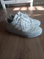 Adidas Schuhe, Größe 37, weiß Hessen - Rodgau Vorschau