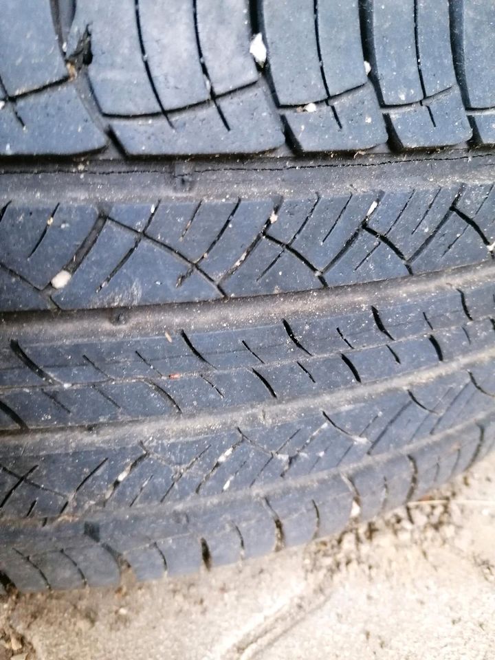 4x Reifen von Michelin 215/65 R16 98h in Glückstadt