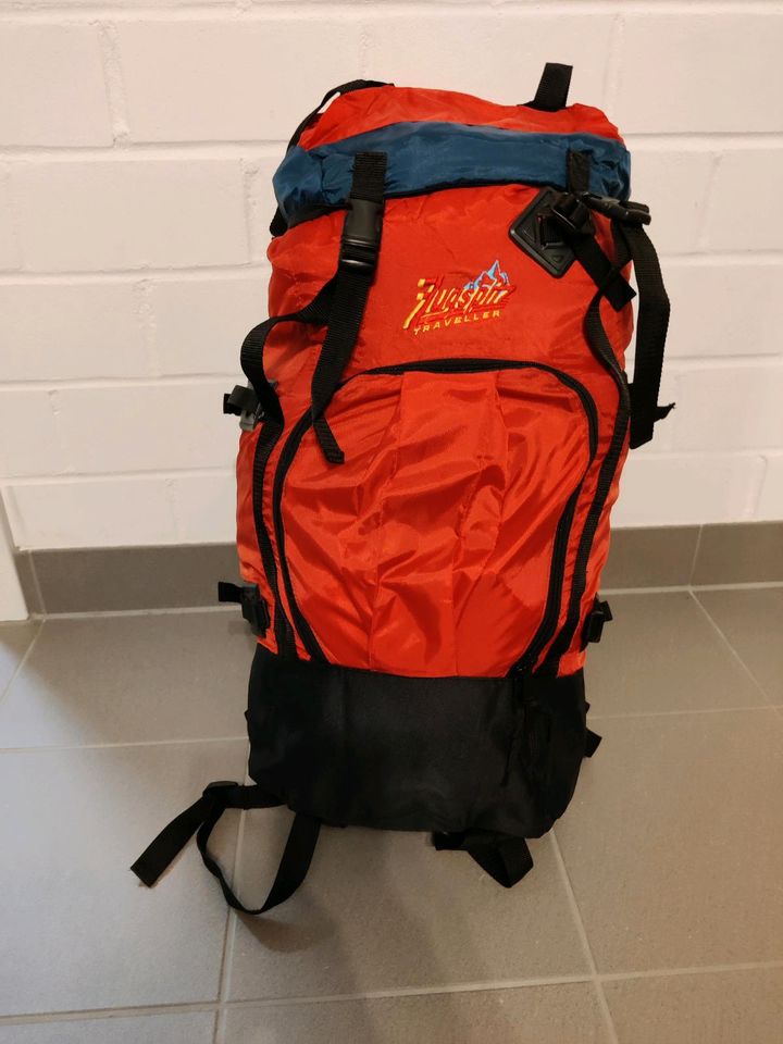 Zugspitz Traveler Rucksack, rot in Brühl