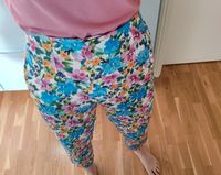 Zara Sommer Frühling Hose High waist Blumen bunt L Brandenburg - Potsdam Vorschau