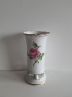 Meissen rote Rose Vase Füßchen Tatzen H ca 14,3 cm 1.Wahl WIE NEU Niedersachsen - Wolfsburg Vorschau