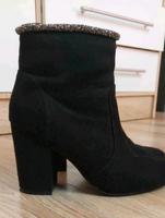 Schwarze Stiefeletten mit Absatz Niedersachsen - Göttingen Vorschau