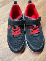 Sportschuhe schwarz-rot Gr.34 Bayern - Erdweg Vorschau