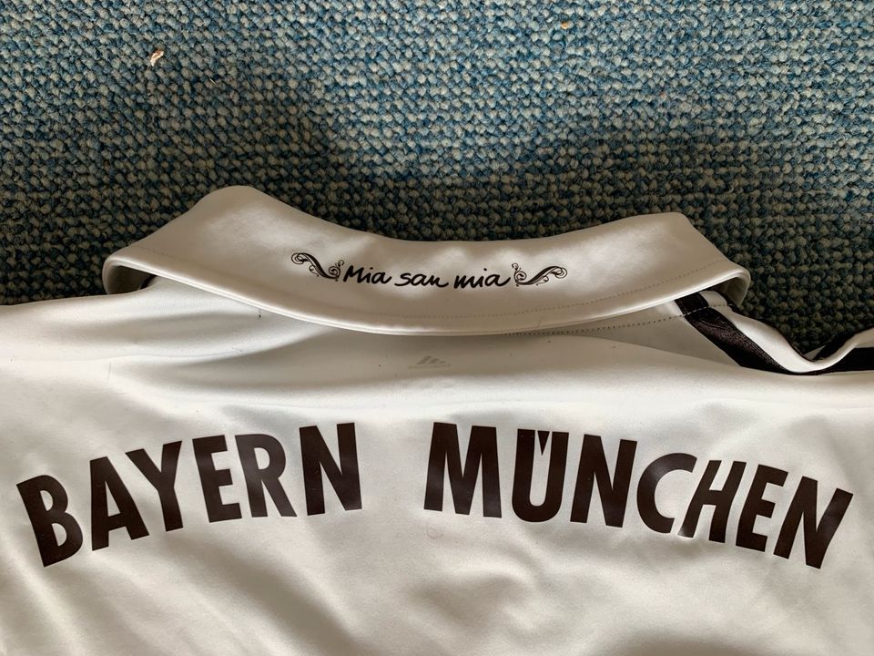 FC Bayern München Wiesn Trikot XL, 2012/2013 in Hamburg