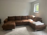 Super schöne Couch Leder Lederimitat dunkelbraun braun vintage Frankfurt am Main - Heddernheim Vorschau