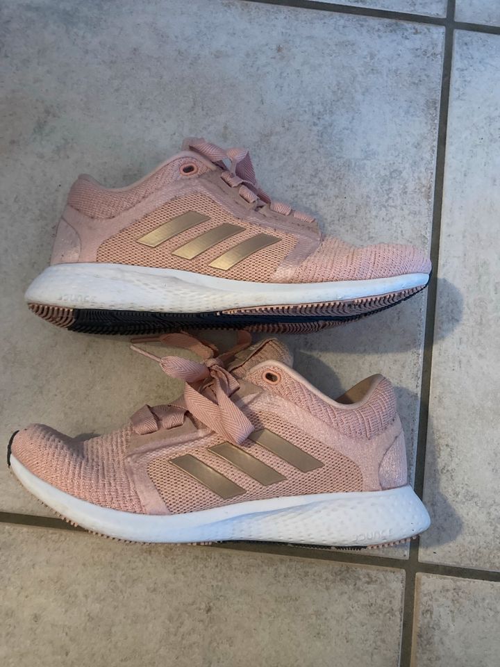 Adidas Damen Edge Lux 4 Sneaker 36,5 in Möckmühl