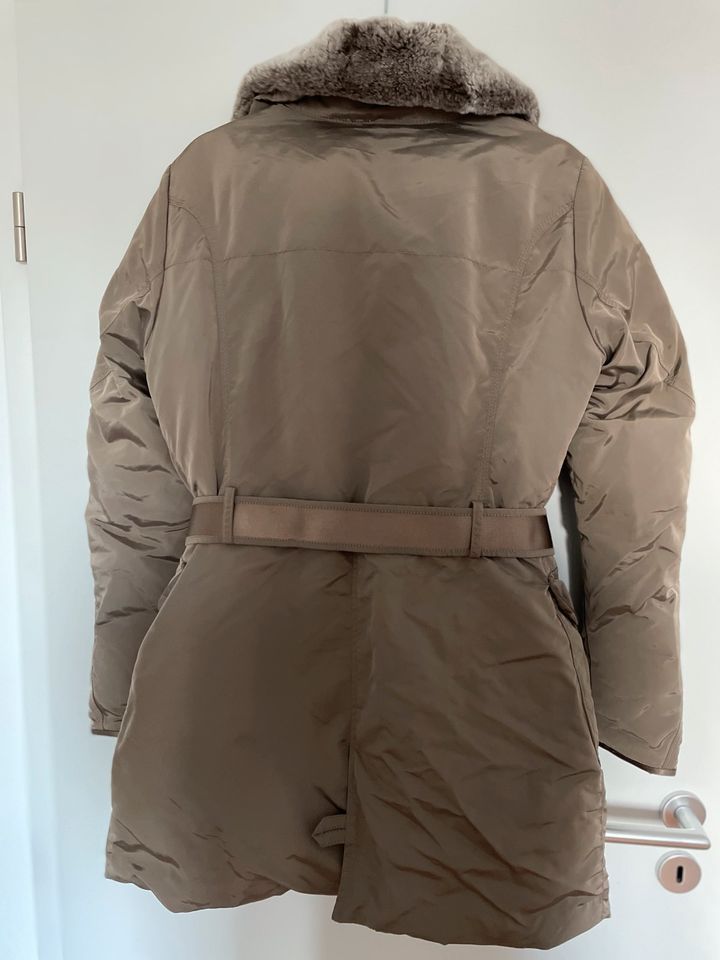 Peuterey Damenanorak Farbe taupe in Stuttgart